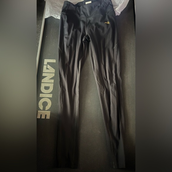 Tracksmith Women’s Allston running tights in Black, XS - Picture 4 of 12